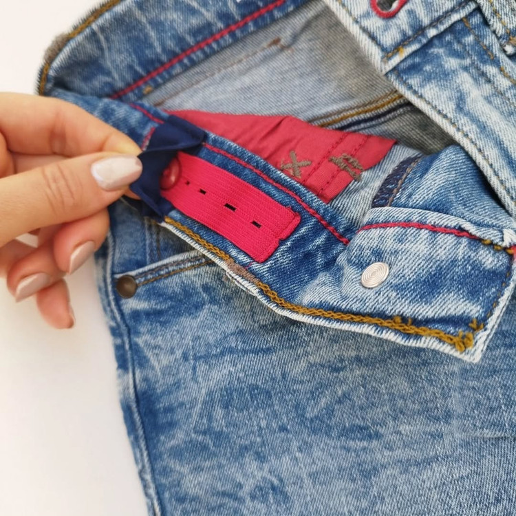 شلوار جین پسرانه Wrangler رنگ آبی سنگشور*ایراد دار*